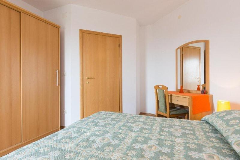 Marija F2 Apartment Krk Town Kültér fotó